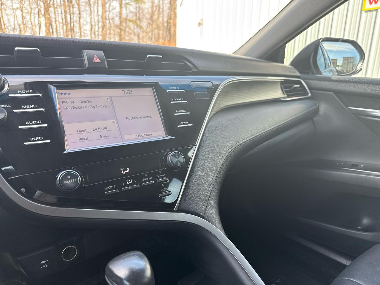 Toyota Camry XLE Auto (Natl) 2018