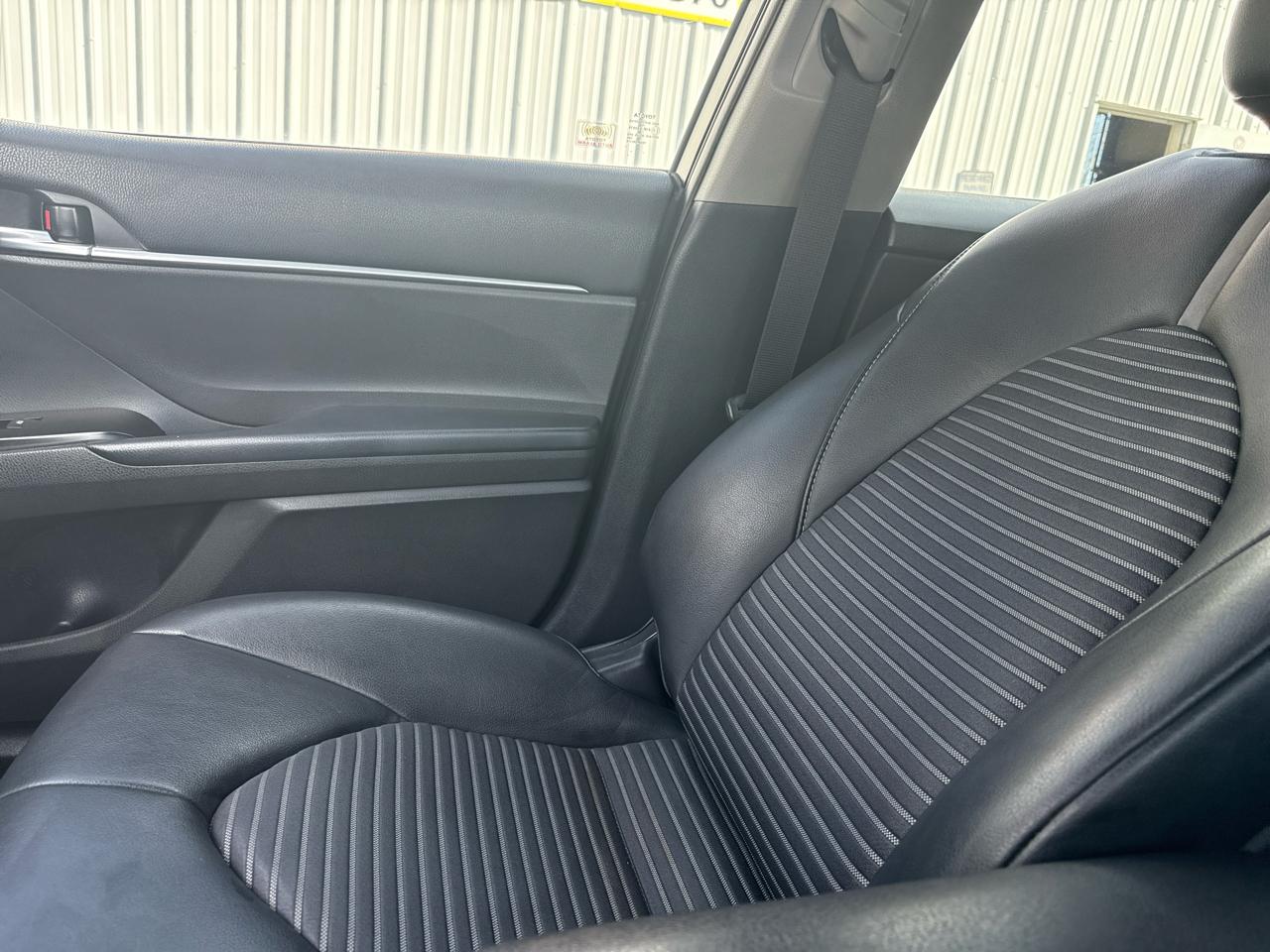 Toyota Camry XLE Auto (Natl) 2018