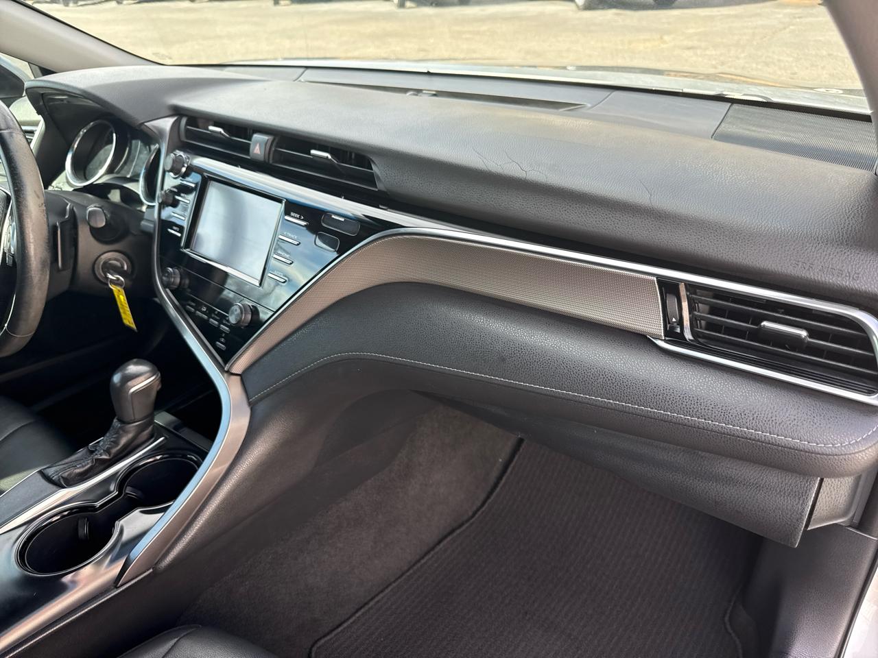 Toyota Camry XLE Auto (Natl) 2018