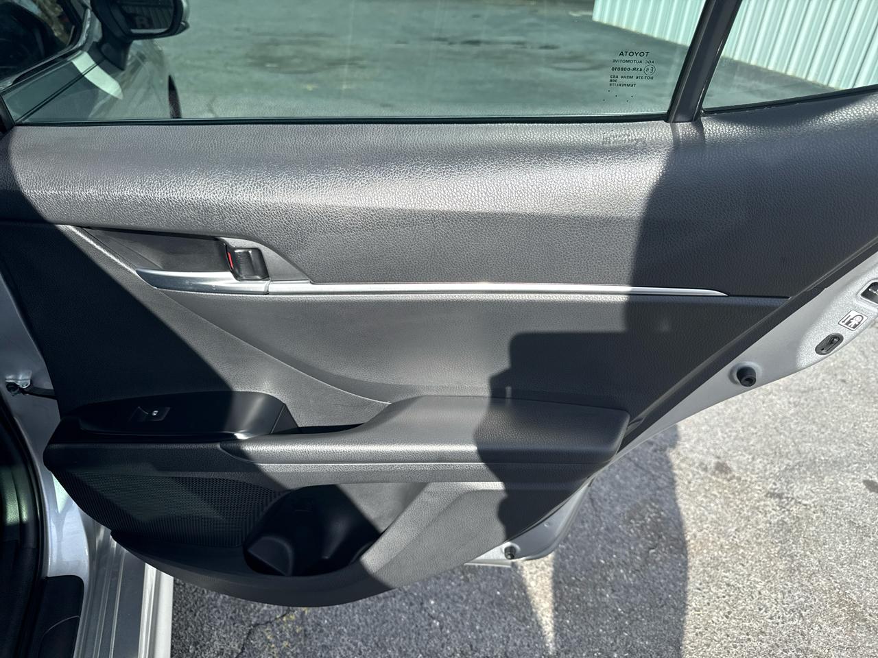 Toyota Camry XLE Auto (Natl) 2018