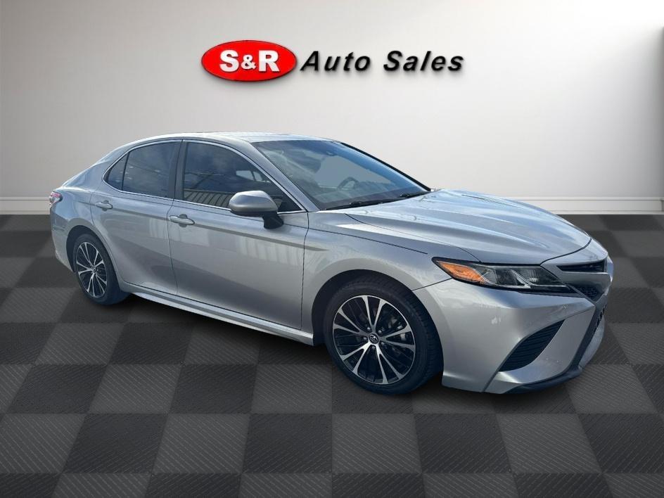 Toyota Camry XLE Auto (Natl) 2018