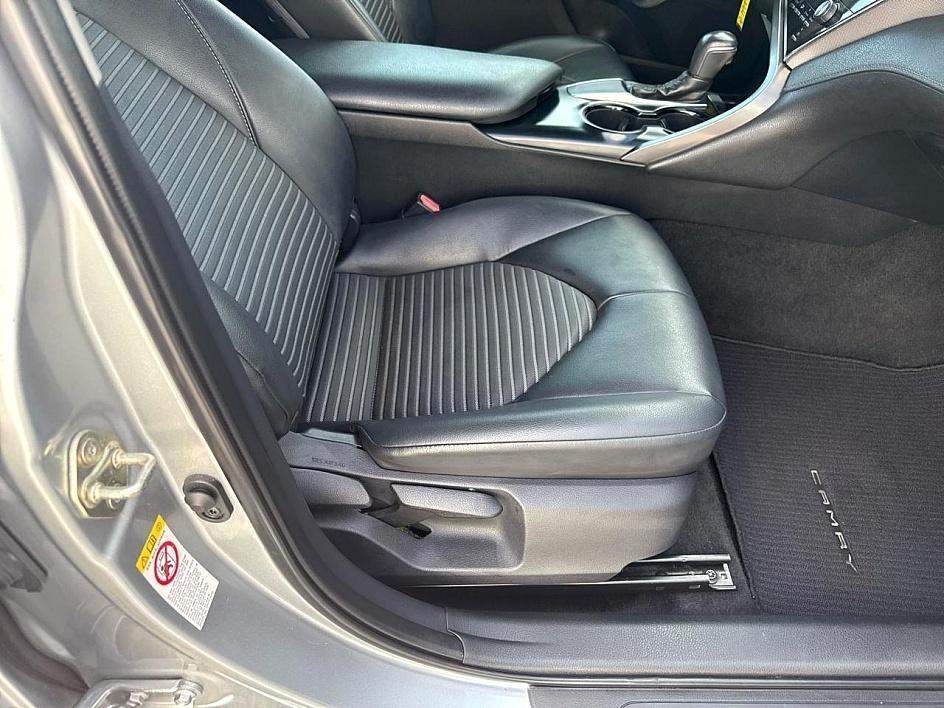 Toyota Camry XLE Auto (Natl) 2018