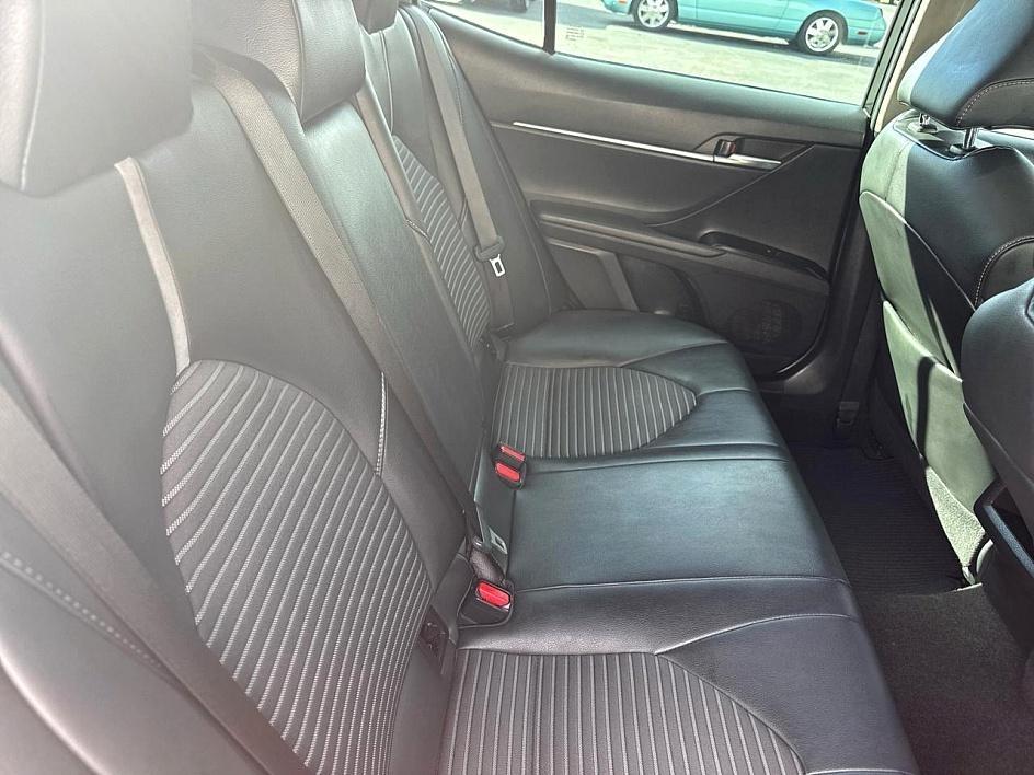 Toyota Camry XLE Auto (Natl) 2018