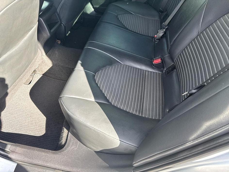 Toyota Camry XLE Auto (Natl) 2018