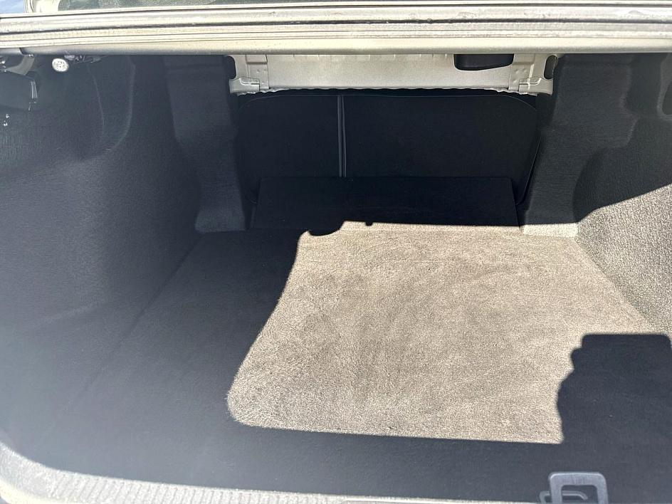 Toyota Camry XLE Auto (Natl) 2018