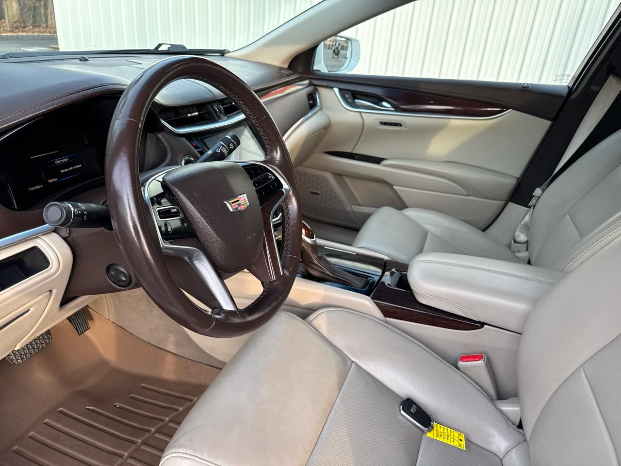 Cadillac XTS 4dr Sdn Luxury Collection FWD 2016