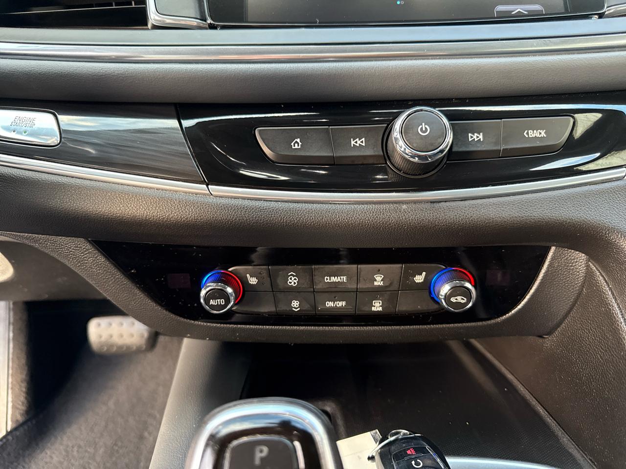 Buick Enclave AWD 4dr Essence 2019