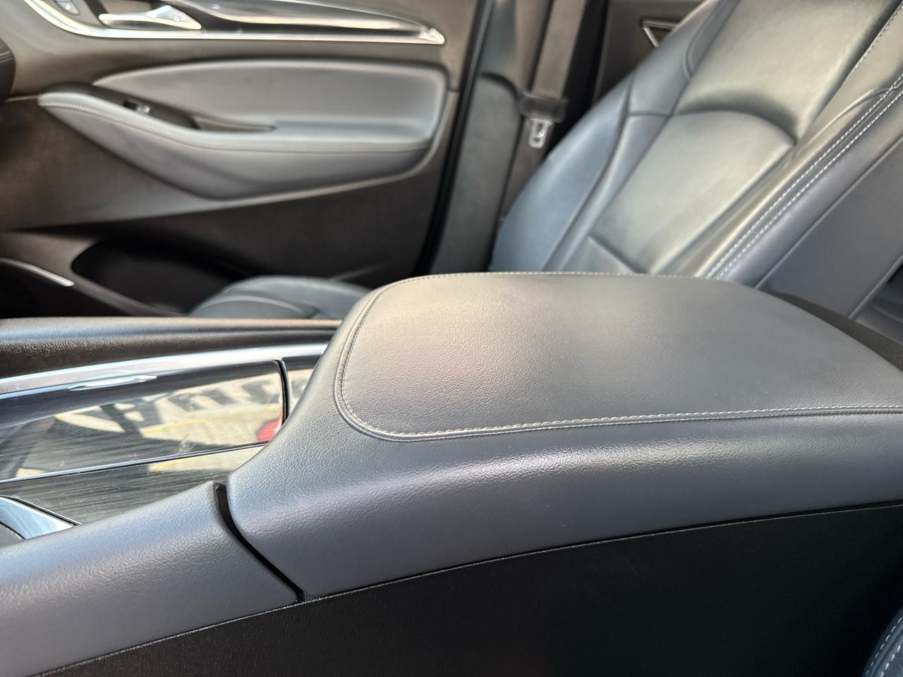 Buick Enclave AWD 4dr Essence 2019