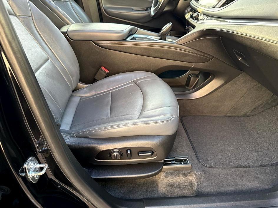 Buick Enclave AWD 4dr Essence 2019