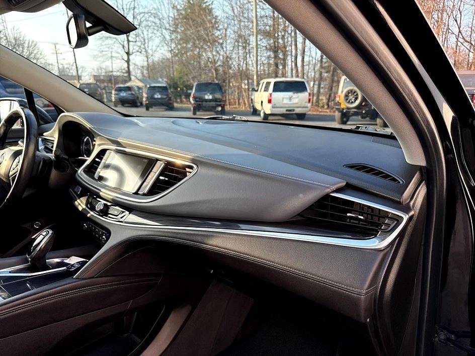 Buick Enclave AWD 4dr Essence 2019