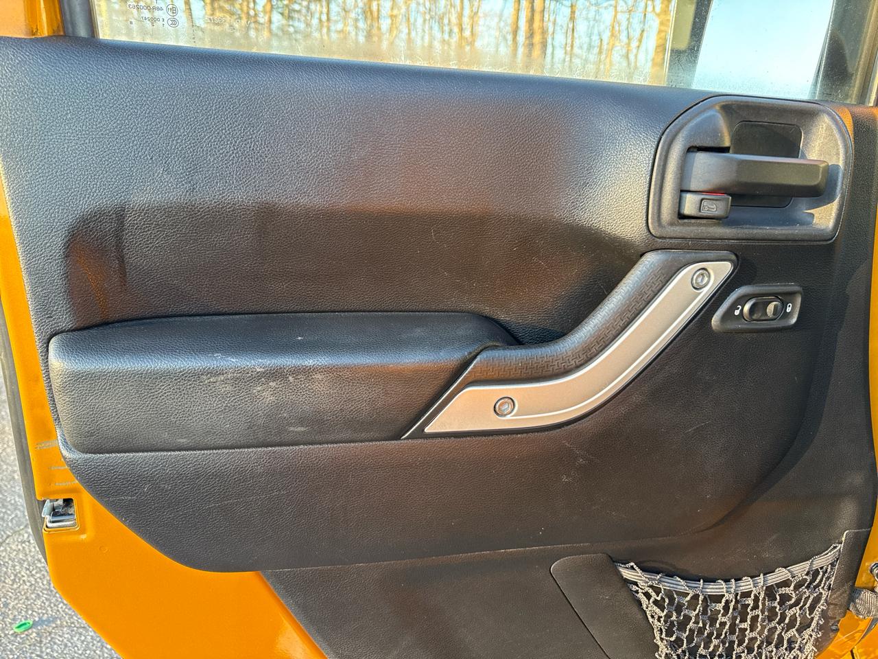 Jeep Wrangler Unlimited 4WD 4dr Rubicon 2014