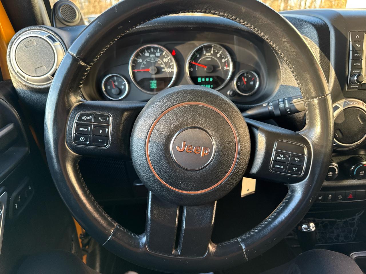 Jeep Wrangler Unlimited 4WD 4dr Rubicon 2014