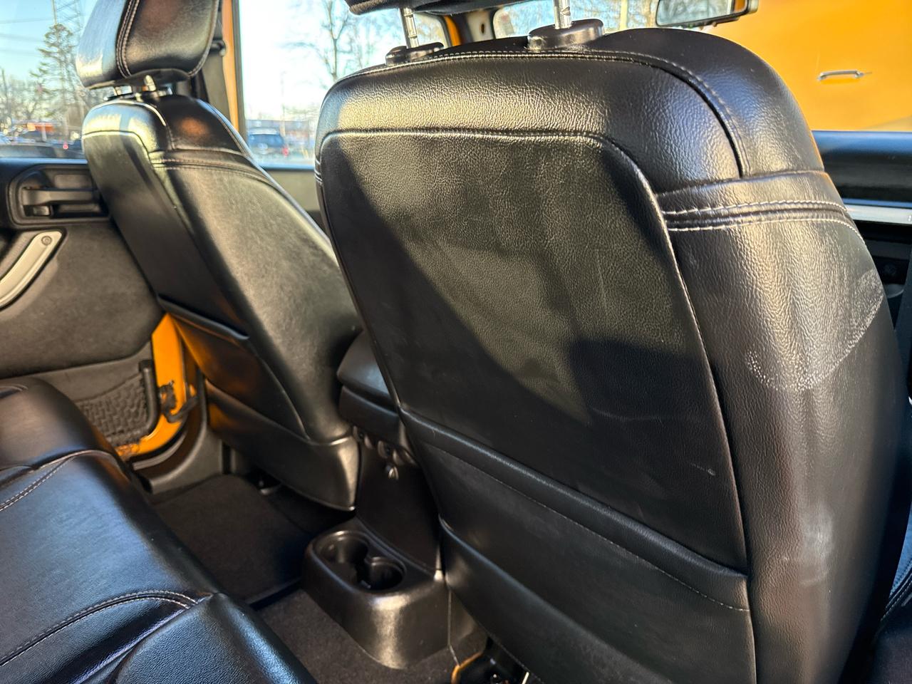 Jeep Wrangler Unlimited 4WD 4dr Rubicon 2014