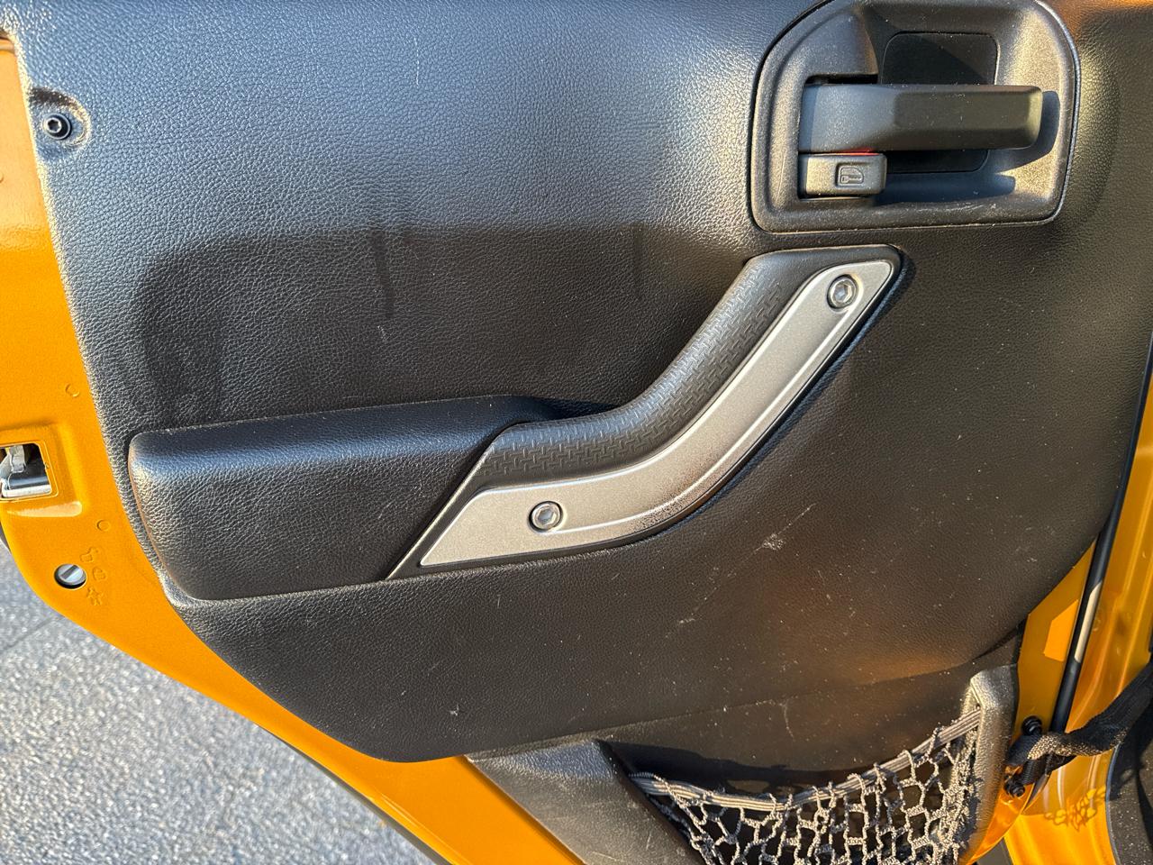 Jeep Wrangler Unlimited 4WD 4dr Rubicon 2014