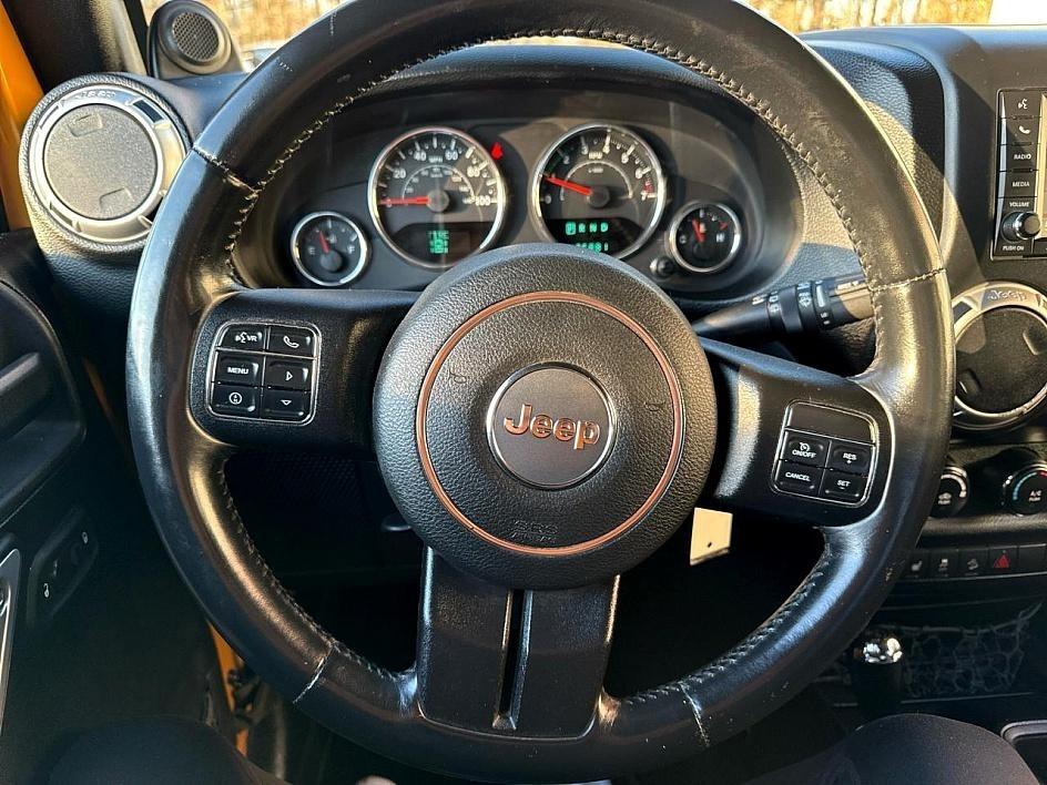 Jeep Wrangler Unlimited 4WD 4dr Rubicon 2014