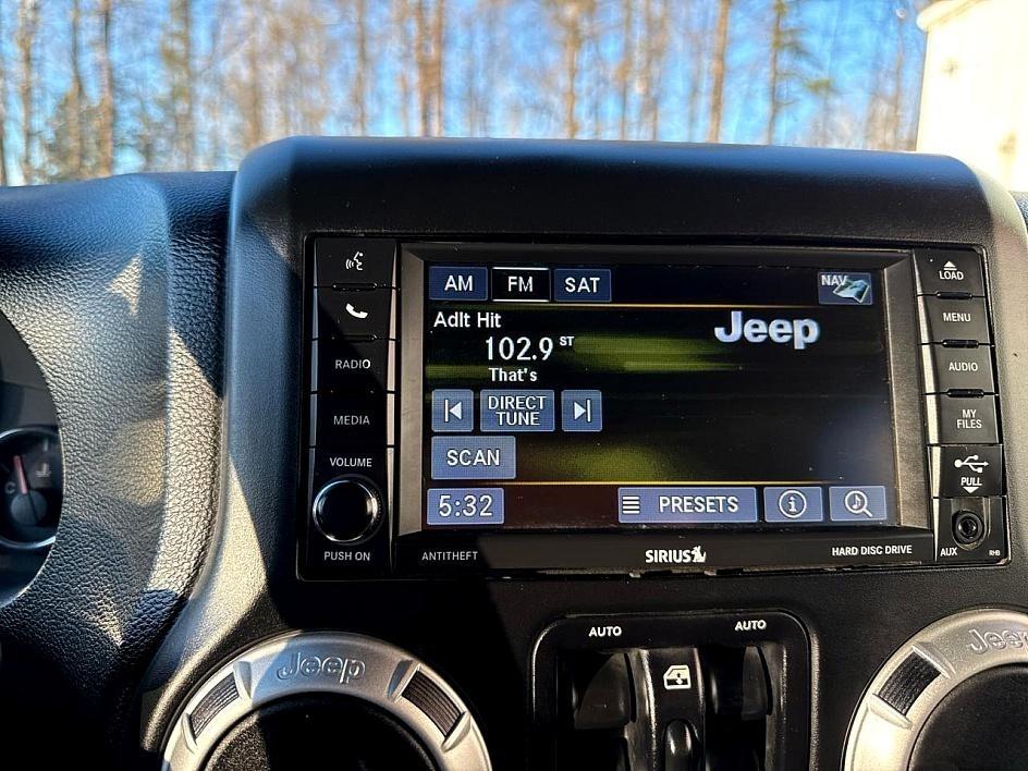 Jeep Wrangler Unlimited 4WD 4dr Rubicon 2014