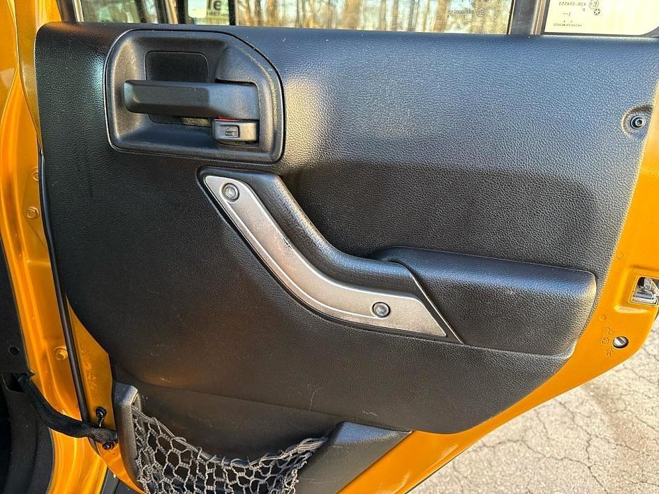 Jeep Wrangler Unlimited 4WD 4dr Rubicon 2014