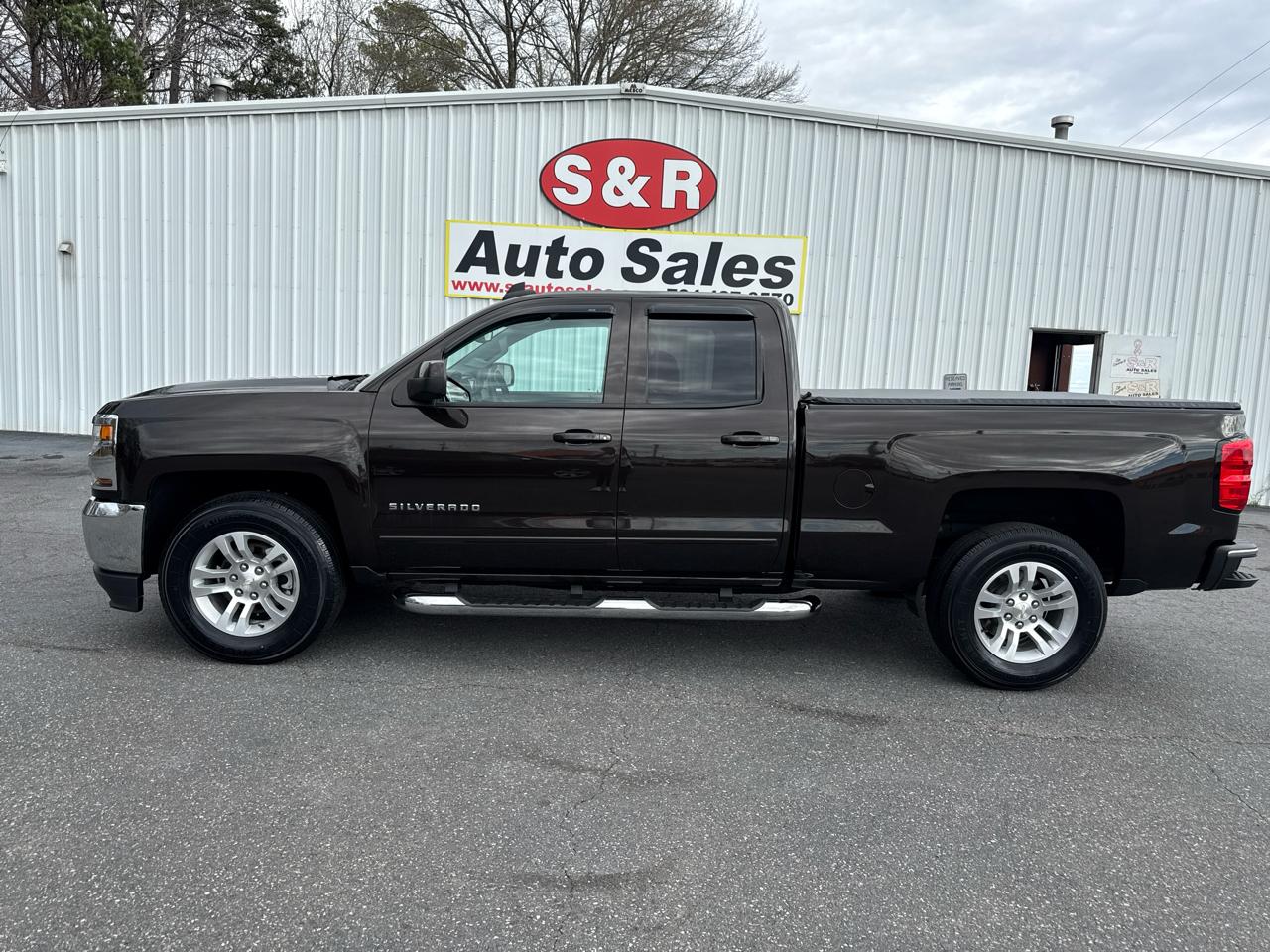 2018 Chevrolet Silverado 1500 2WD Double Cab 143.5" LT w/1LT