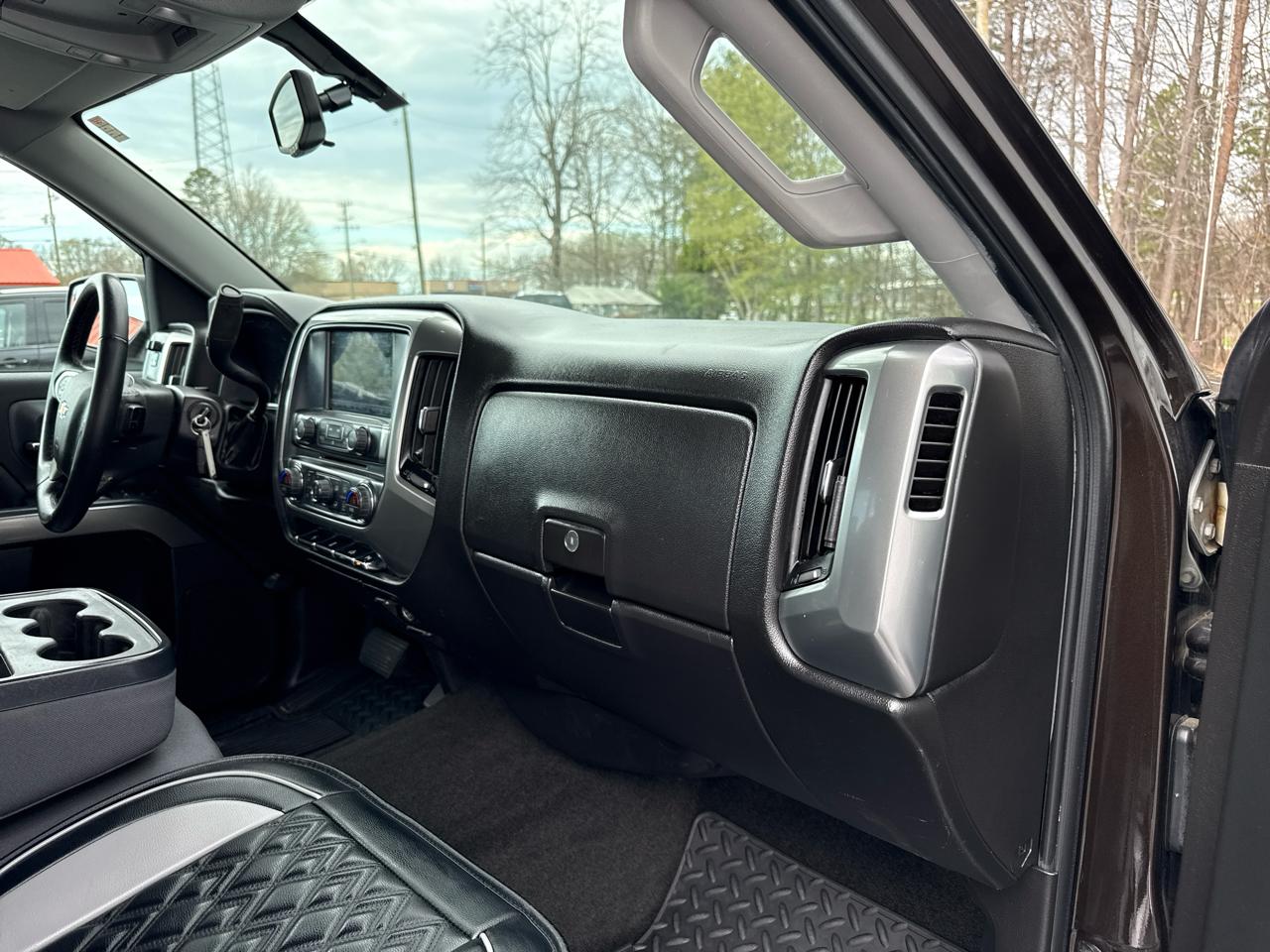 Chevrolet Silverado 1500 2WD Double Cab 143.5" LT w/1LT 2018