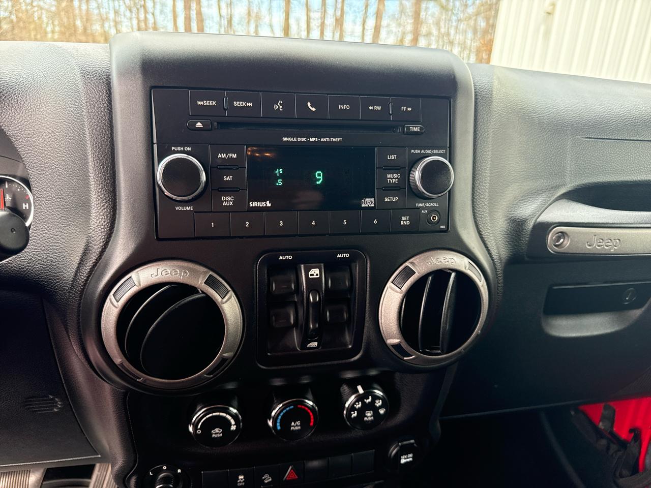 Jeep Wrangler Unlimited 4WD 4dr Sport 2016