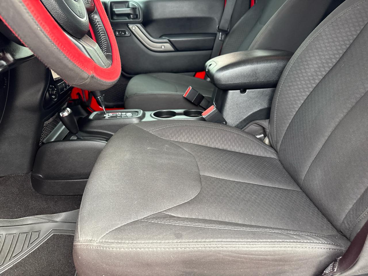 Jeep Wrangler Unlimited 4WD 4dr Sport 2016