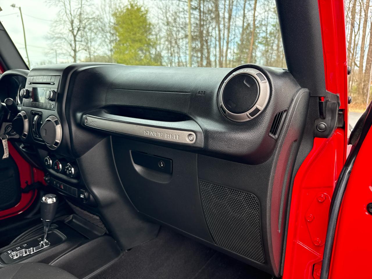 Jeep Wrangler Unlimited 4WD 4dr Sport 2016