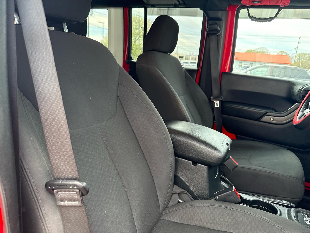 Jeep Wrangler Unlimited 4WD 4dr Sport 2016