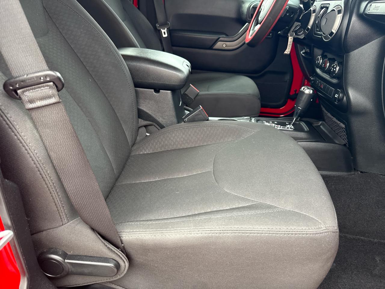 Jeep Wrangler Unlimited 4WD 4dr Sport 2016