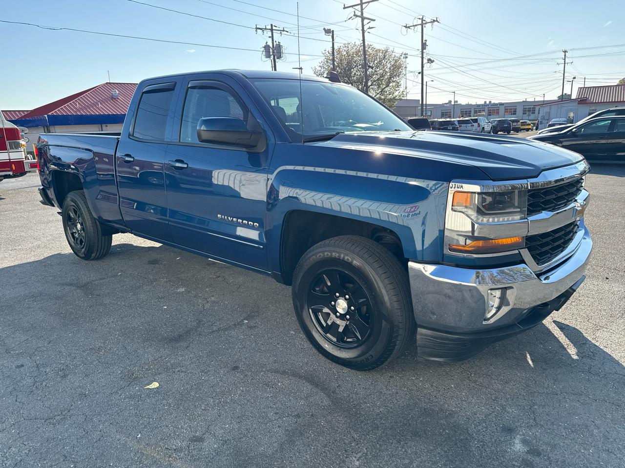 Chevrolet Silverado 1500 4WD Double Cab 143.5" LT w/1LT 2018