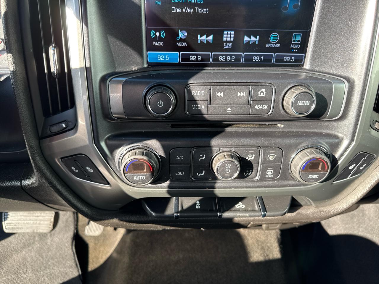 Chevrolet Silverado 1500 4WD Double Cab 143.5" LT w/1LT 2018