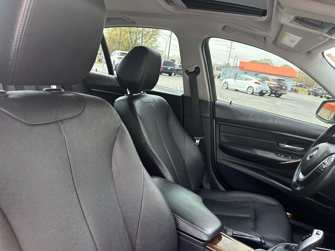 BMW 3 Series 4dr Sdn 328i xDrive AWD South Africa 2015