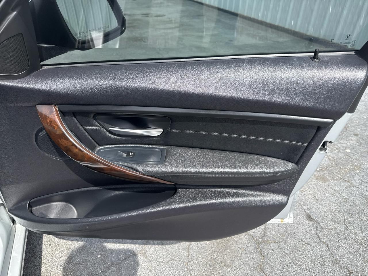 BMW 3 Series 4dr Sdn 328i xDrive AWD South Africa 2015