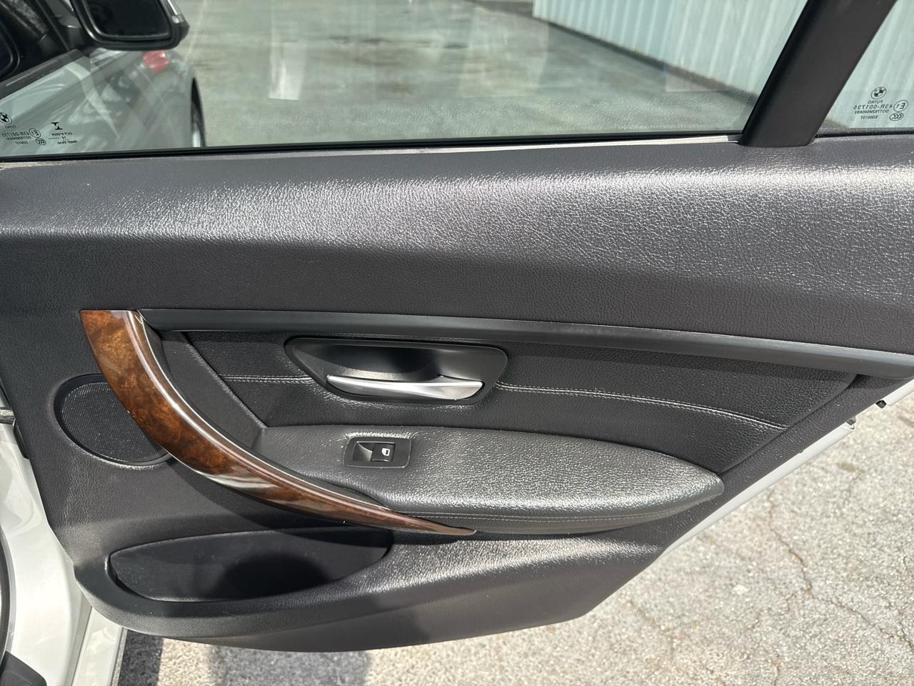 BMW 3 Series 4dr Sdn 328i xDrive AWD South Africa 2015