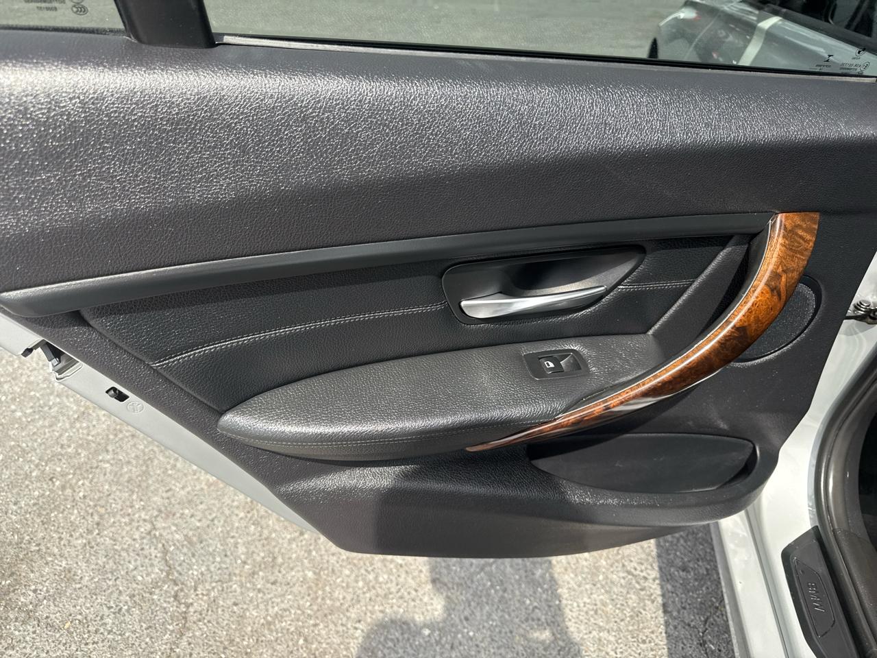 BMW 3 Series 4dr Sdn 328i xDrive AWD South Africa 2015