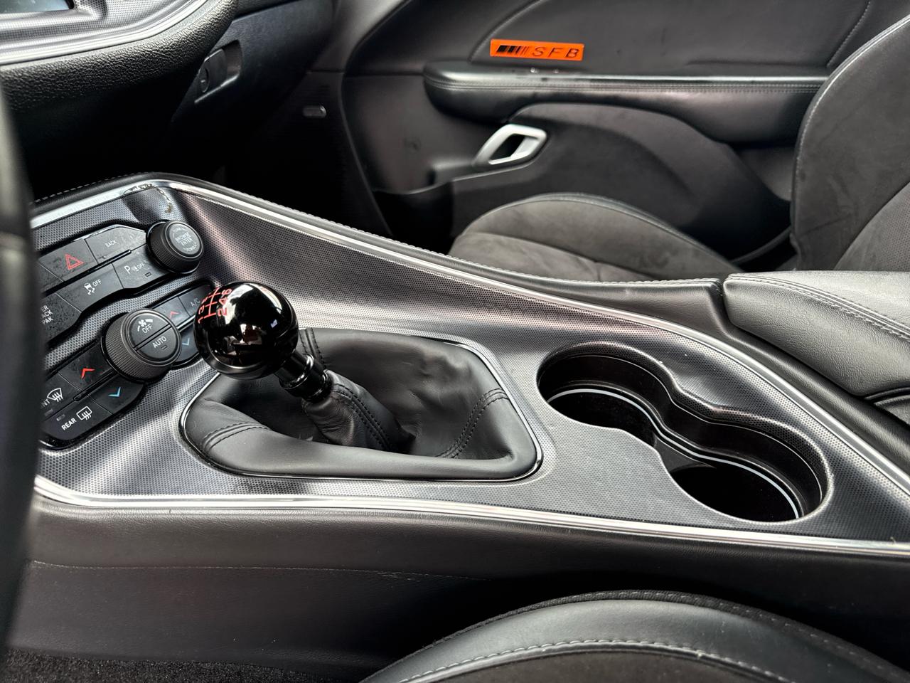 Dodge Challenger 2dr Cpe R/T Plus 2015