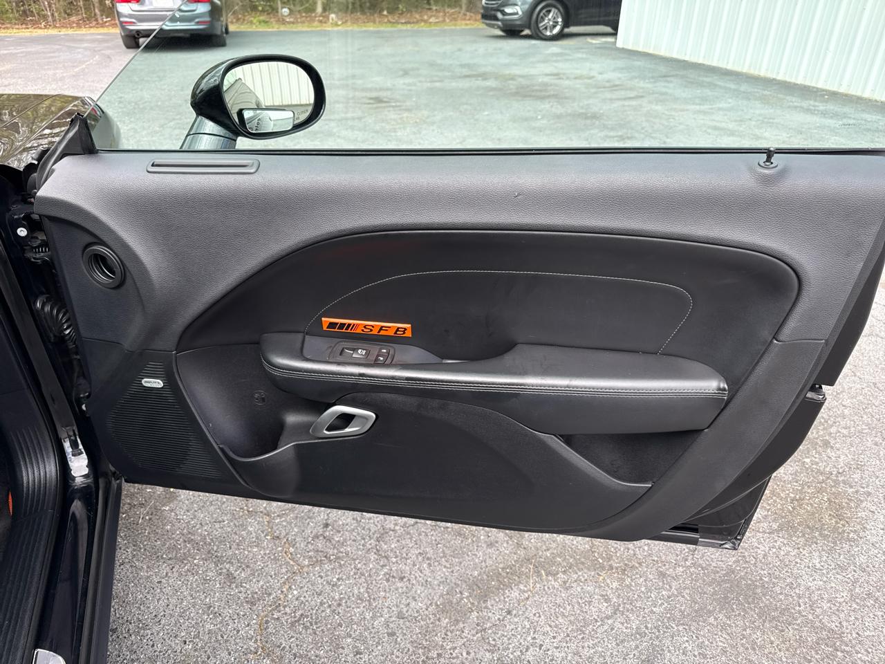 Dodge Challenger 2dr Cpe R/T Plus 2015