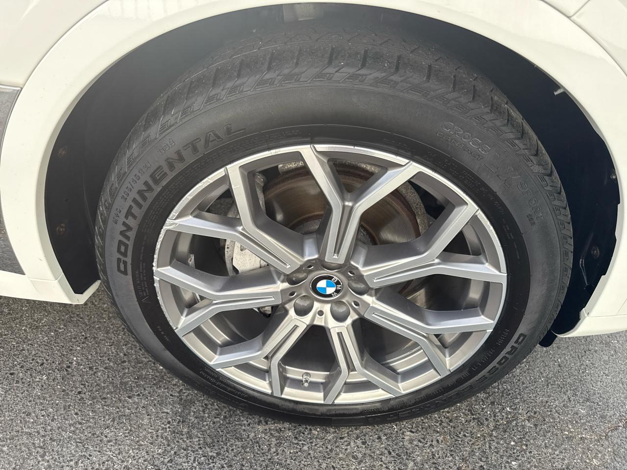 BMW X7 xDrive40i Sports Activity Vehicle 2019