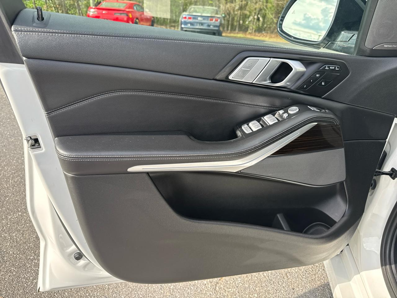 BMW X7 xDrive40i Sports Activity Vehicle 2019