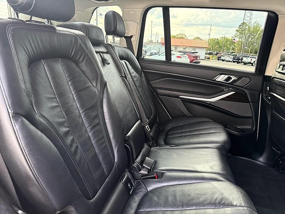 BMW X7 xDrive40i Sports Activity Vehicle 2019