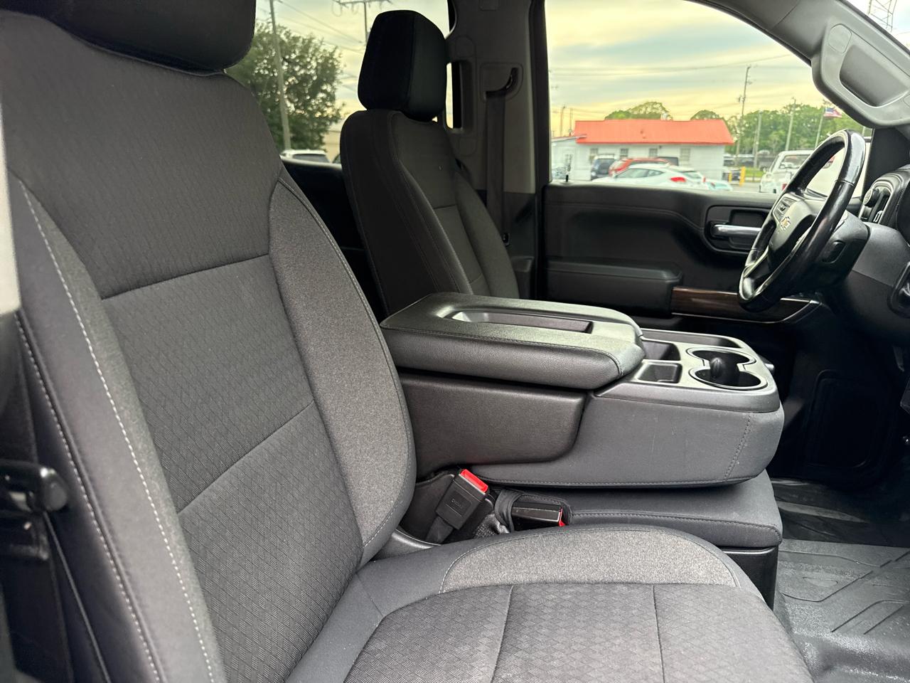 Chevrolet Silverado 1500 2WD Crew Cab 147" LT 2019