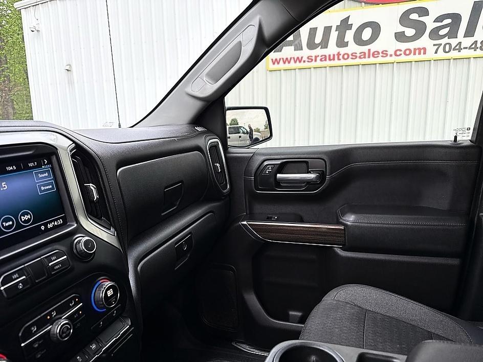 Chevrolet Silverado 1500 2WD Crew Cab 147" LT 2019