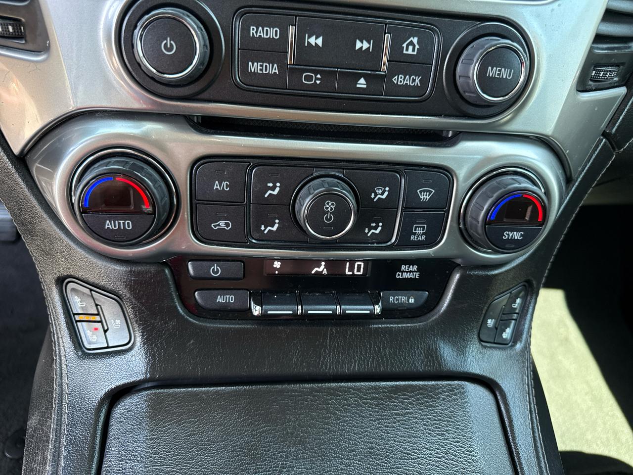 Chevrolet Suburban 2WD 4dr 1500 Premier 2017