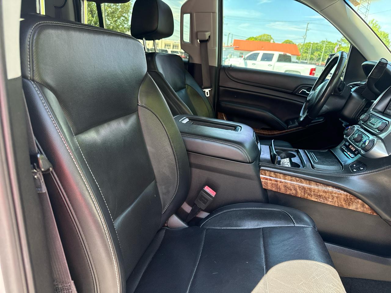 Chevrolet Suburban 2WD 4dr 1500 Premier 2017