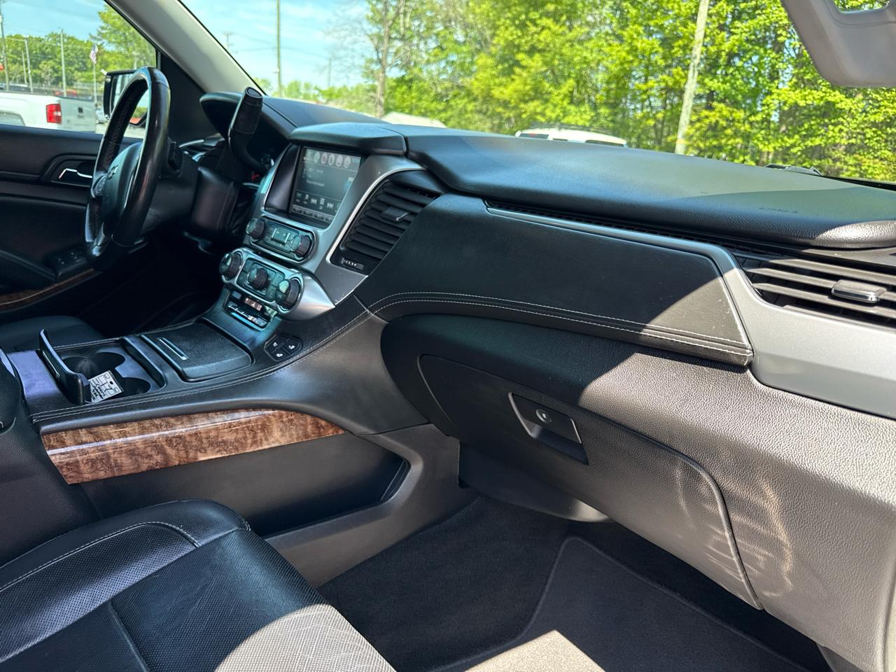 Chevrolet Suburban 2WD 4dr 1500 Premier 2017