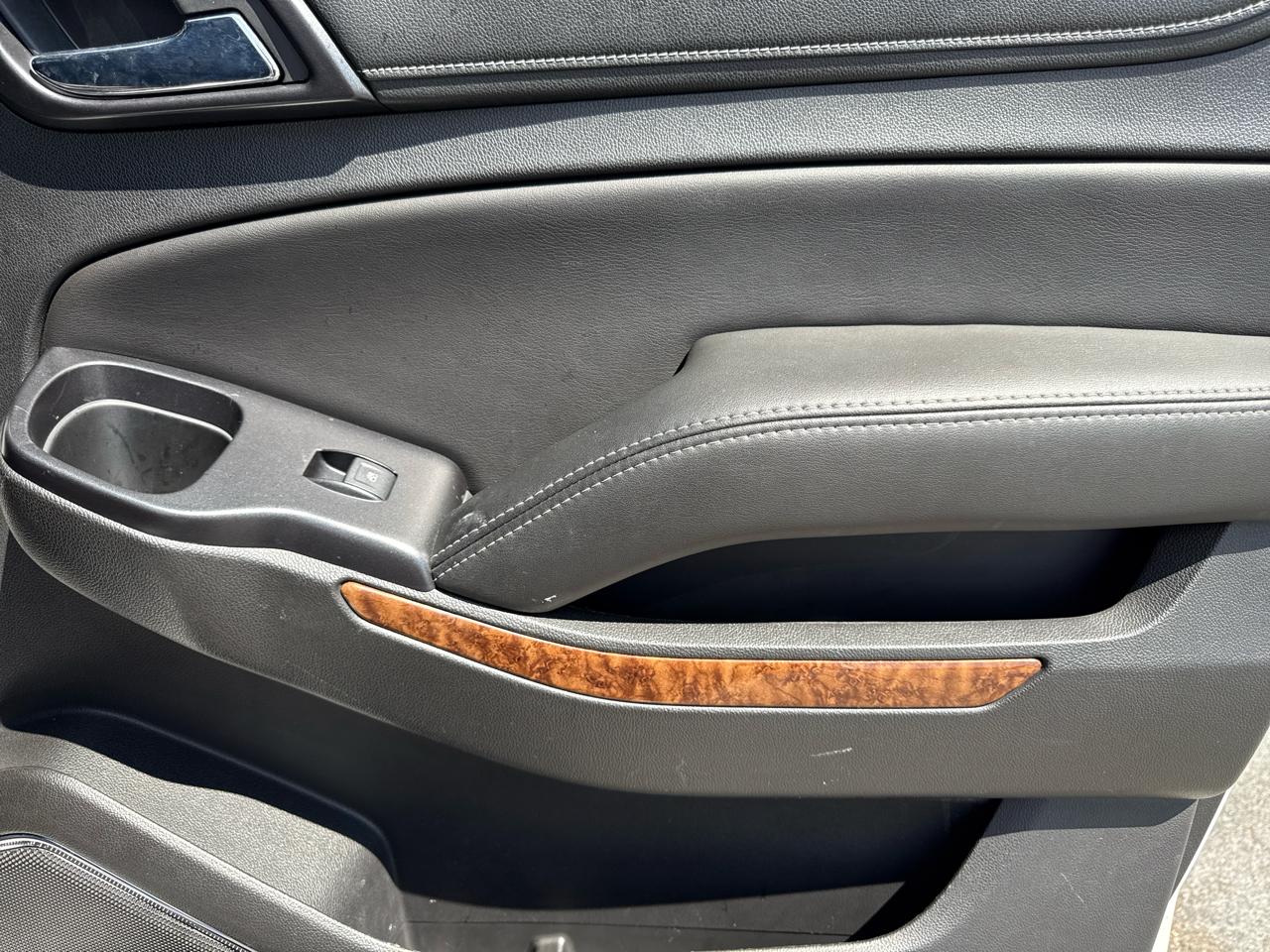 Chevrolet Suburban 2WD 4dr 1500 Premier 2017