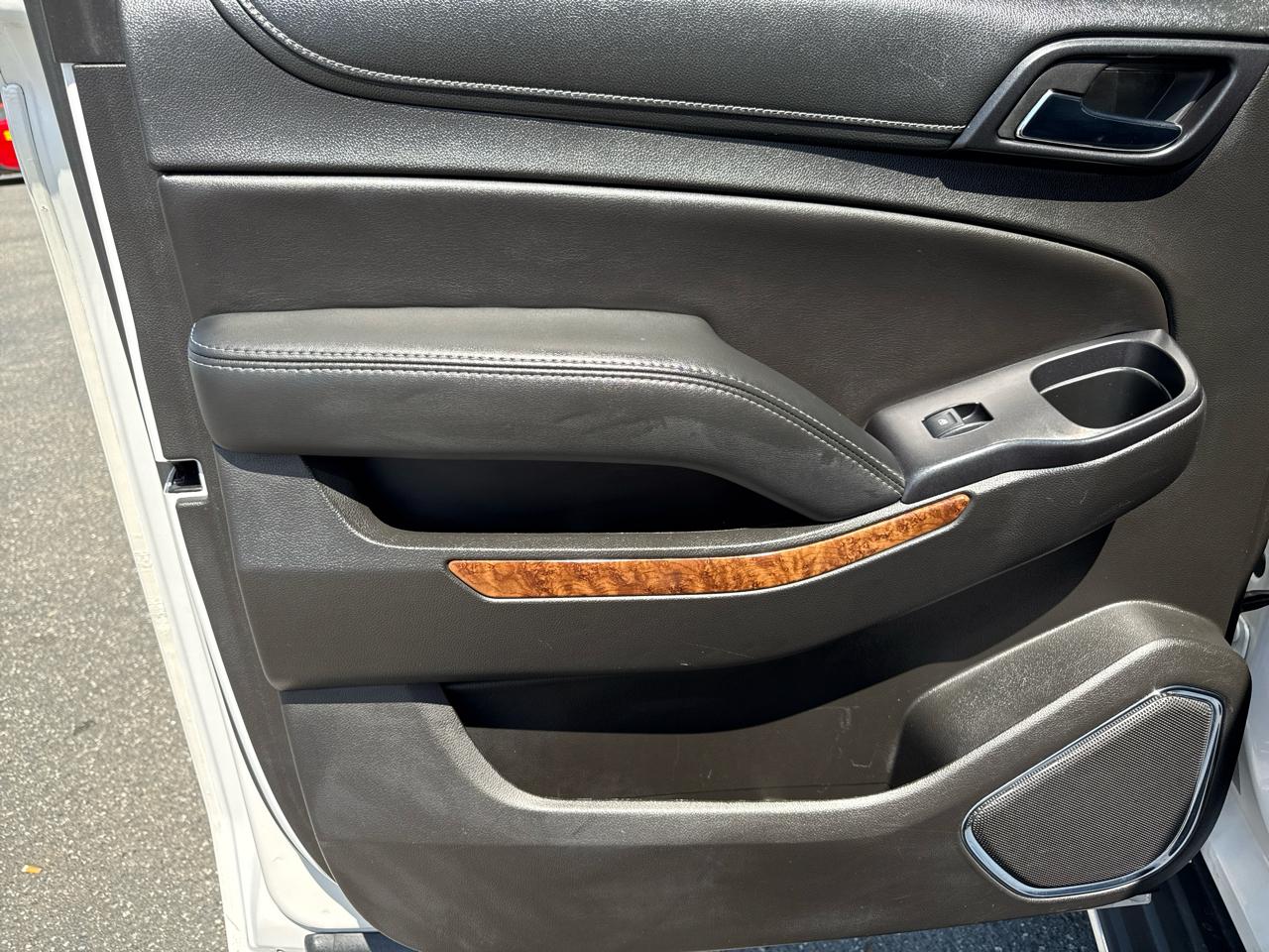 Chevrolet Suburban 2WD 4dr 1500 Premier 2017