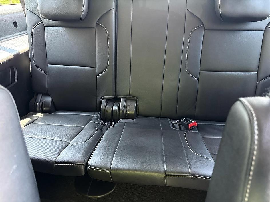 Chevrolet Suburban 2WD 4dr 1500 Premier 2017