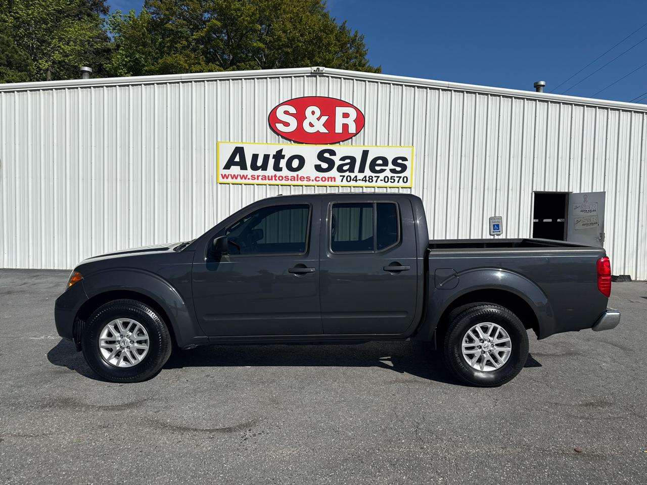 Nissan Frontier 2WD Crew Cab SWB Auto SV 2014