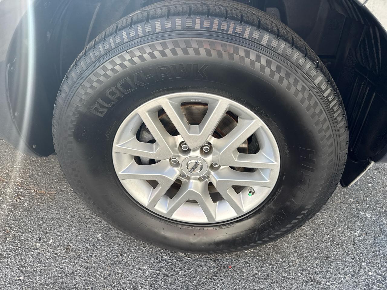 Nissan Frontier 2WD Crew Cab SWB Auto SV 2014