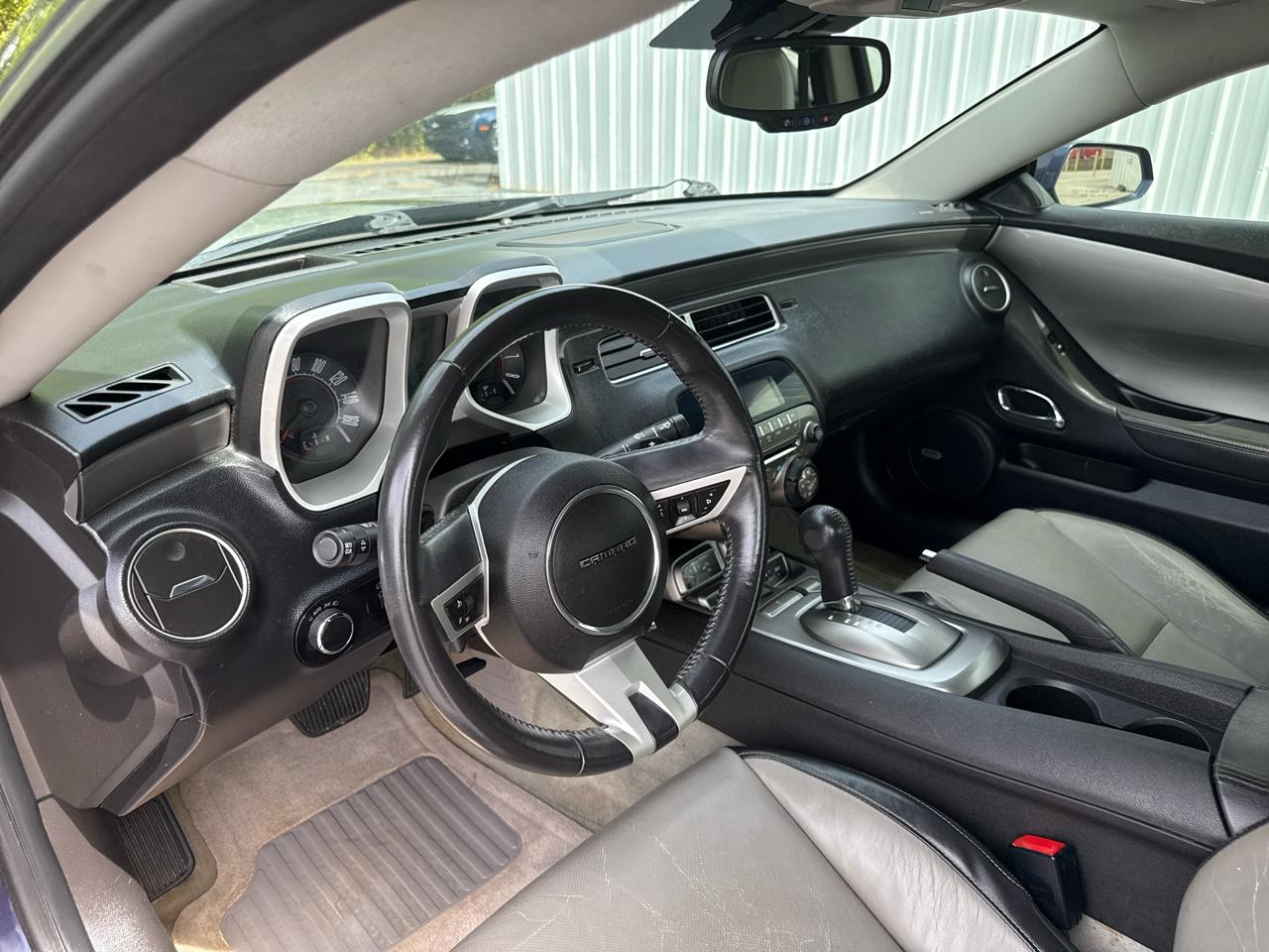 Chevrolet Camaro 2dr Cpe 2LT 2011